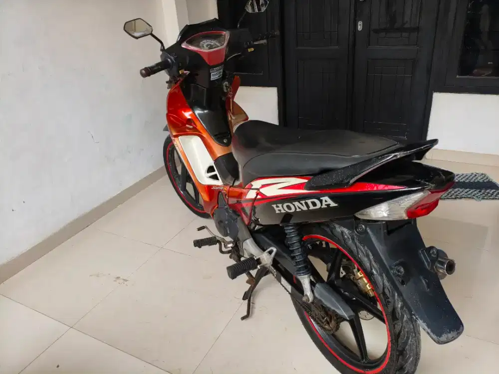 Honda Supra X 125 (BATMAN)