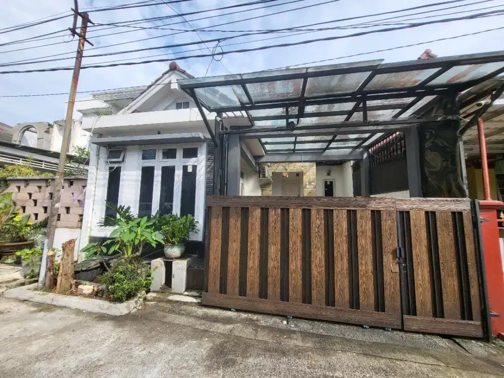 DIJUAL RUMAH HALF FURNISHED DI BUKIT CIMANGGU CITY