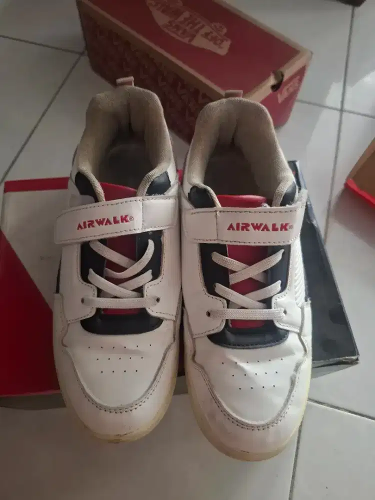 Sepatu anak airwalk