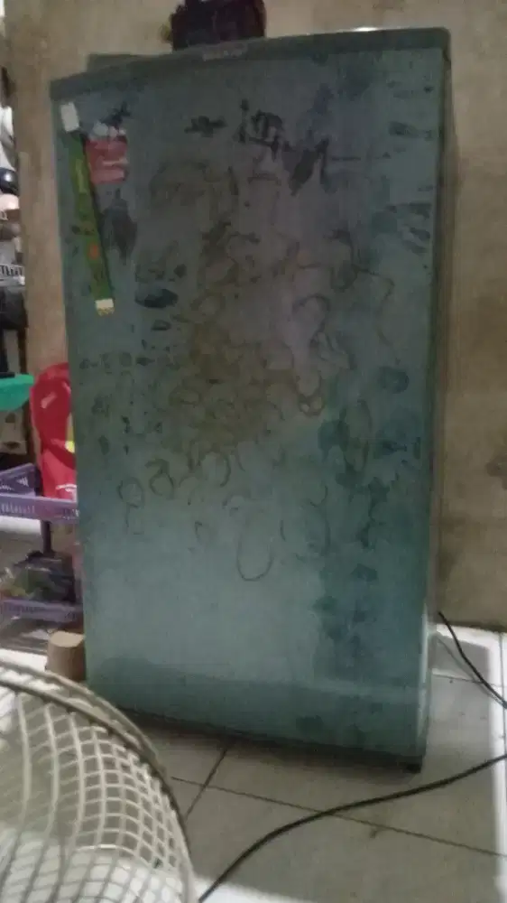 Jual cepat bu kulkas 1 pintu merk sharp