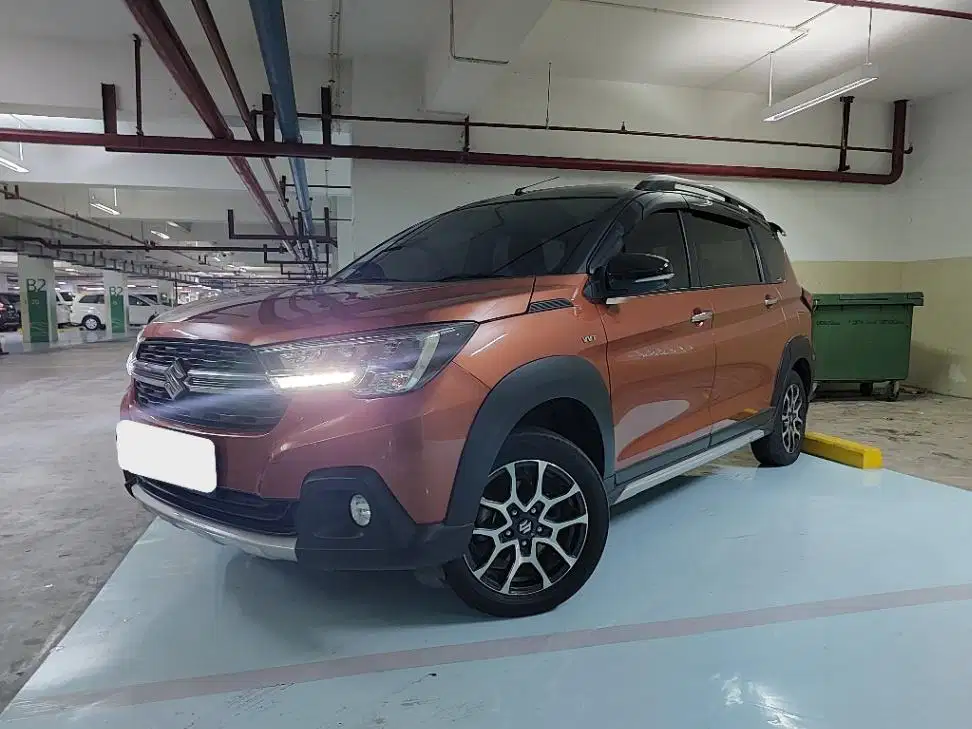 Pajak Panjang Suzuki XL7  1.5 Alpha Bensin-AT 2020 Orange