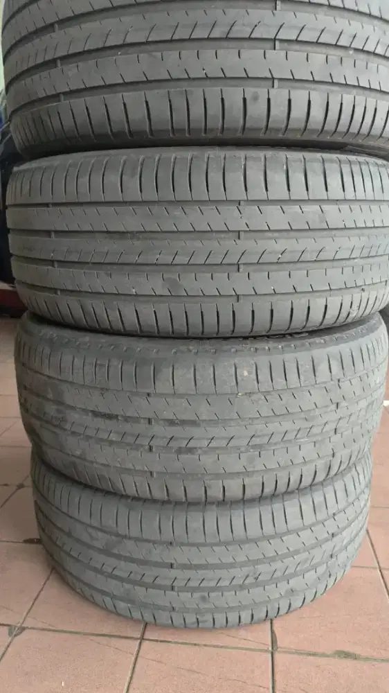 Ban Bekas Mobil Pirelli Cinturato Rosso (Alphard) 4pcs