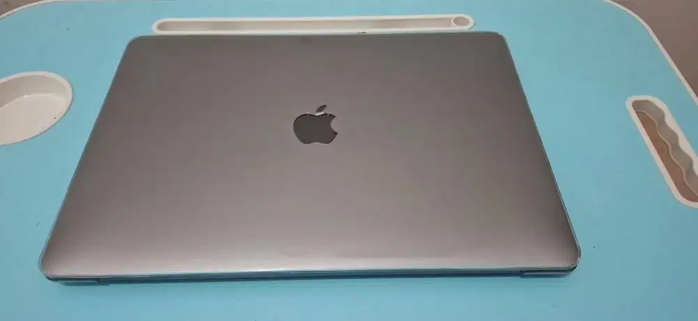 Macbook Pro M2 2022