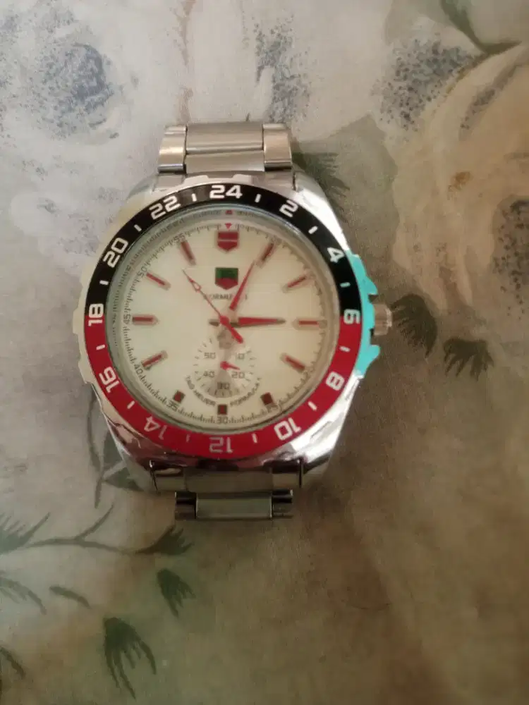 Jam tangan Tag Hauer