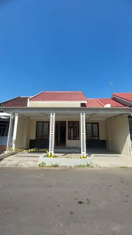 Eumah baru perum cluster dekat kampus UMS siap hun  pabelan Sukoharjo