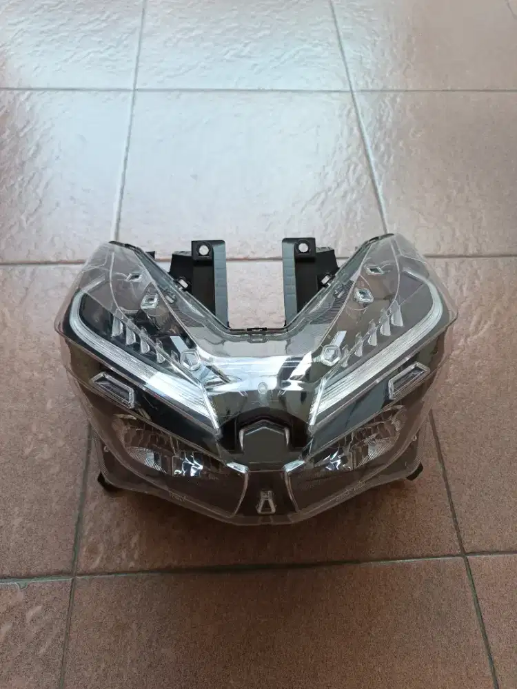 Head lamp vario 125 led new /K2V