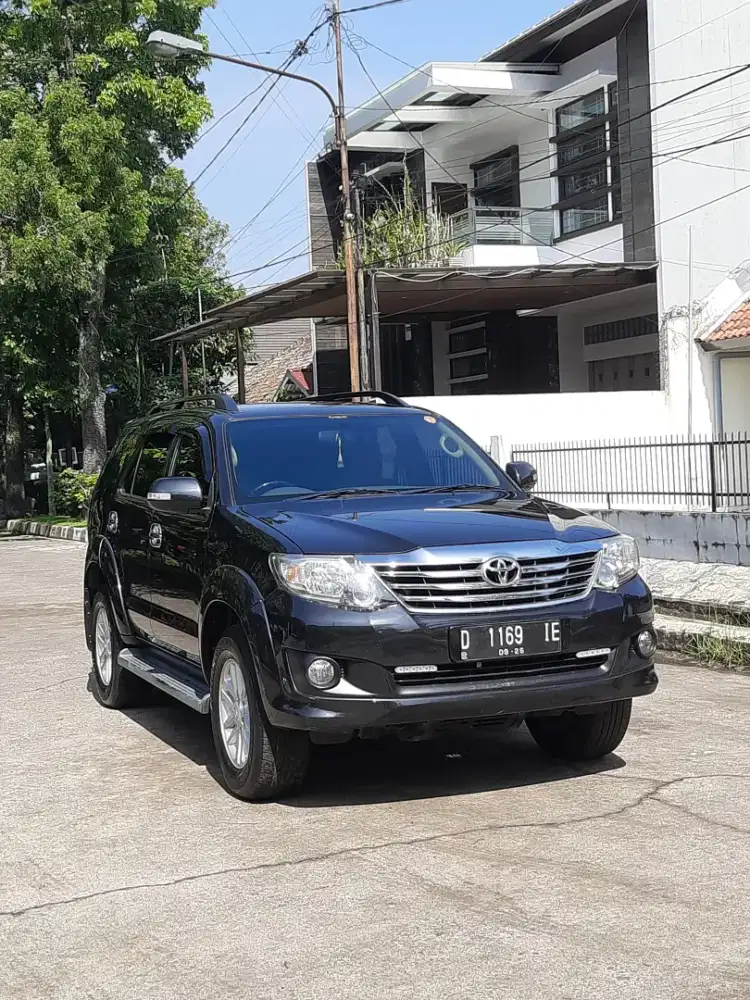 Fortuner G Diesel AT Matic solar