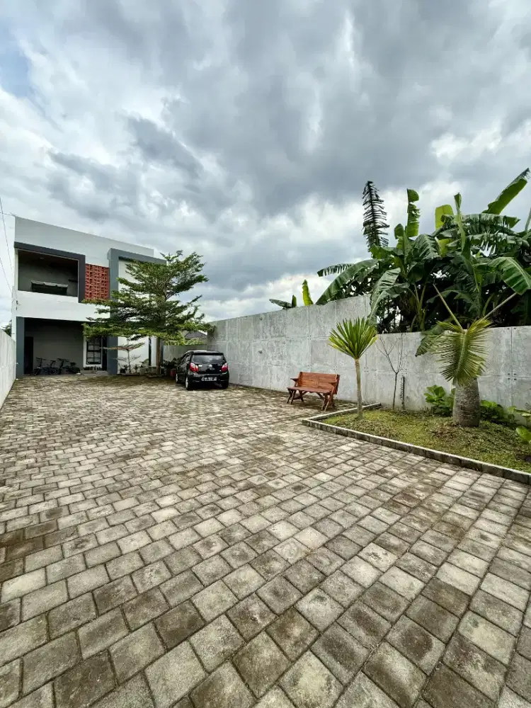 RUMAH CANTIK TANAH LUAS DENGAN KOLAM RENANG VIEW SAWAHDI SIDOMOYO