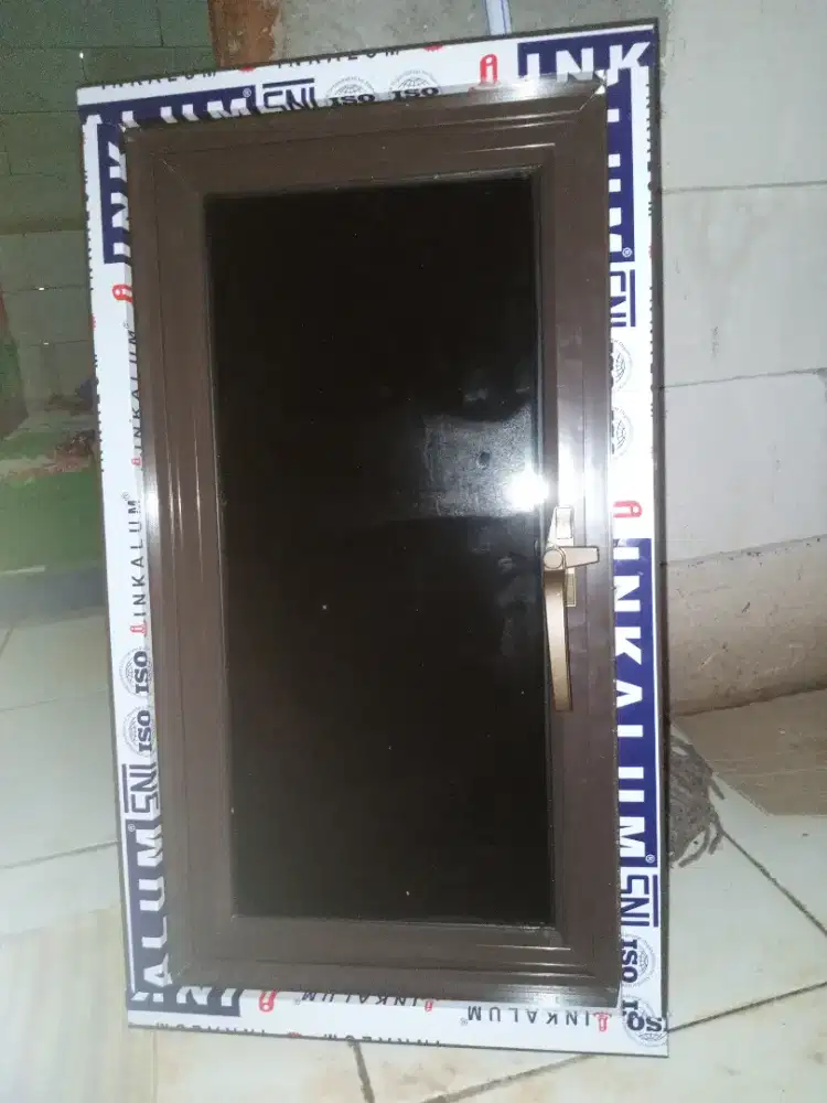 Jendela aluminium 40x70 2pcs