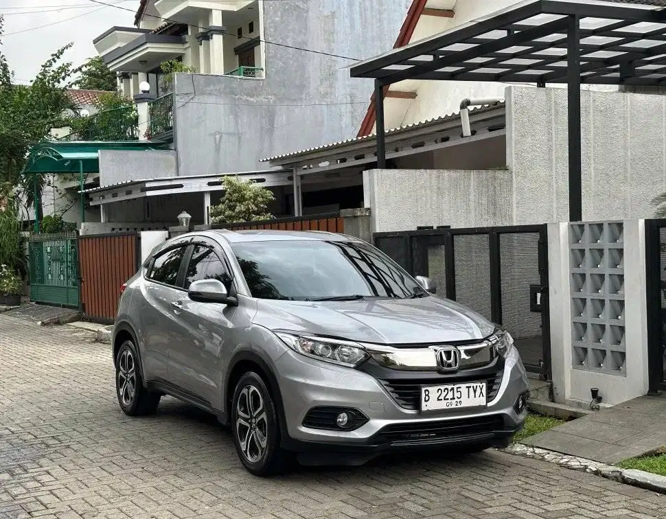 Honda HRV 2019 E AT Matic Facelift Model 2020 non SE Prestige jazz