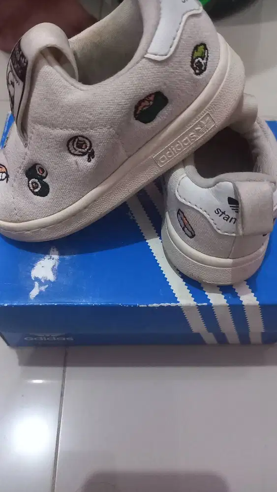Sepatu adidas stan smith sz UK 4k