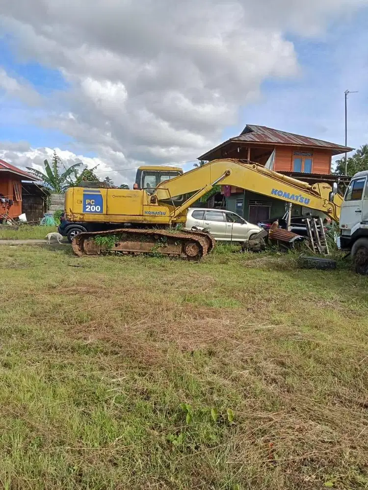Excavator Komatsu PC 200