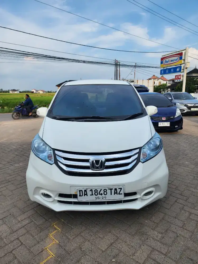 Honda Freed 1.5 E PSD 2014 Matic Double Blower