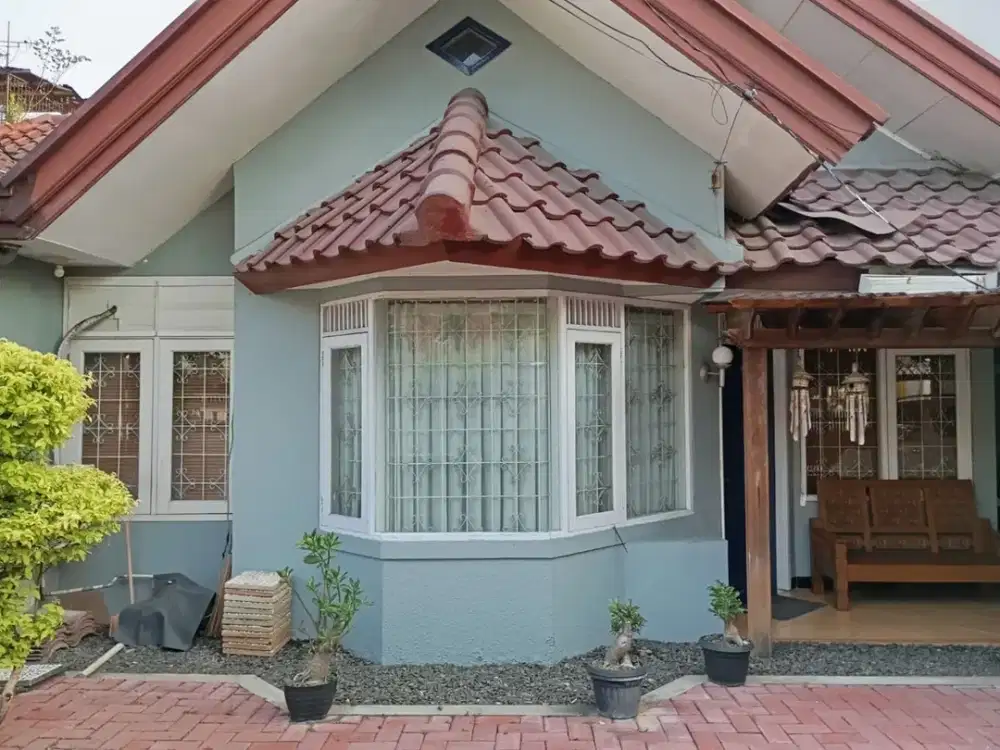 Rumah Asri LT 200 M² di Griya Bintara Indah
