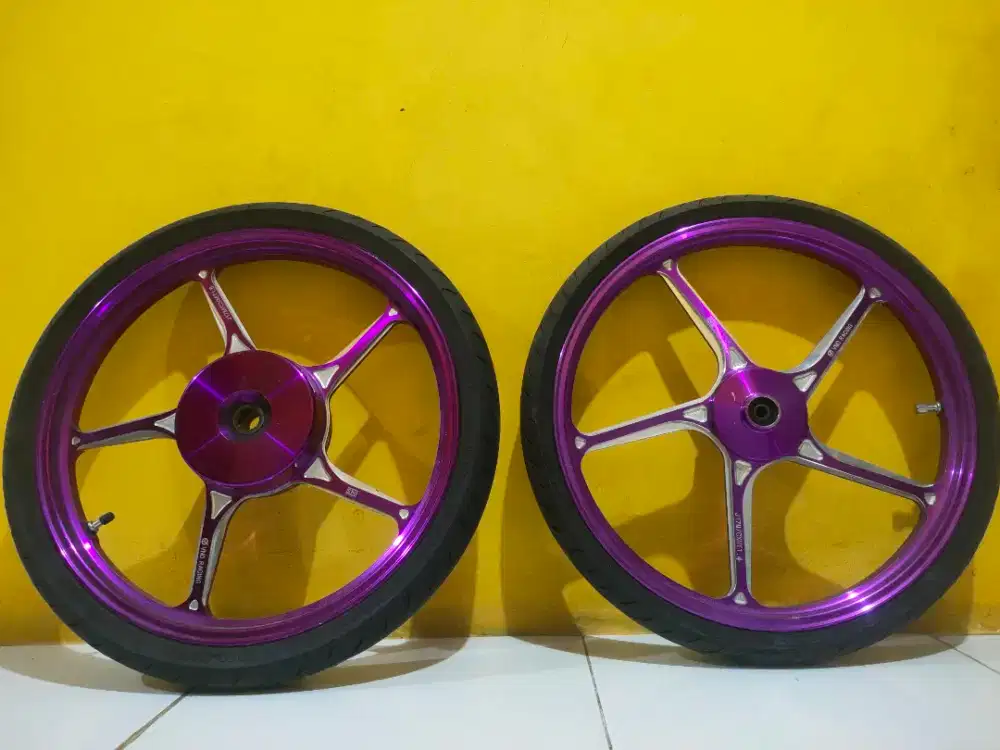 Pelek motor AK55 ring 17