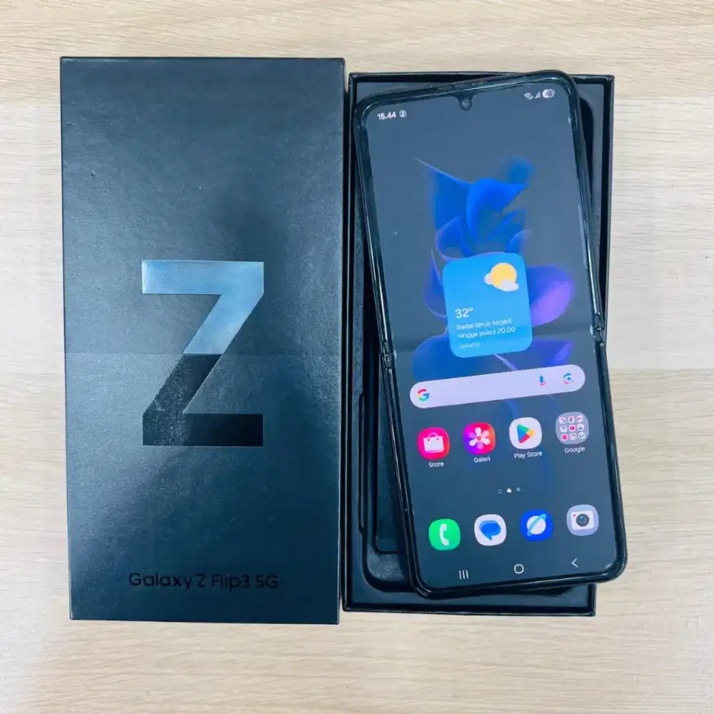 Samsung Z Flip 3 5G 8/256GB Fullset