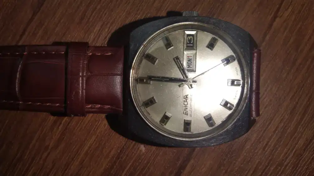 Jam Tangan Vintage enicare