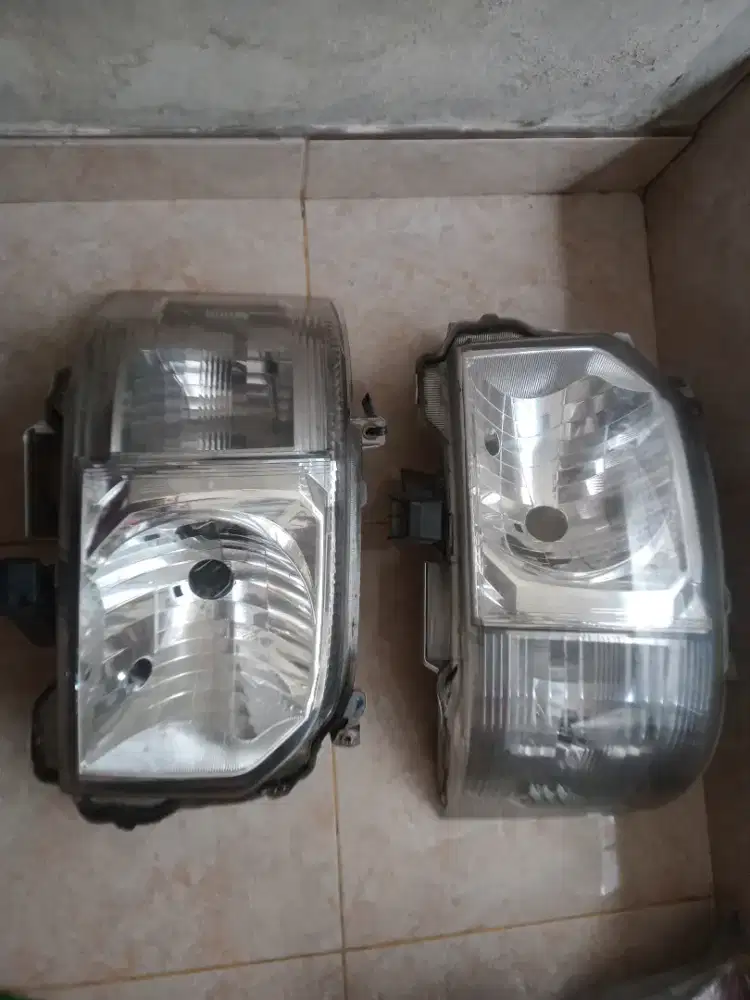 lampu Hiace ori koito siap pakai