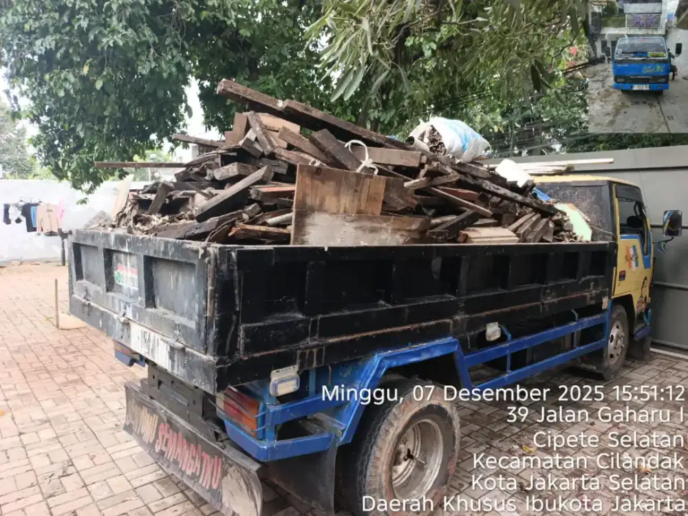 Jasa buang puing dan sampah proyek