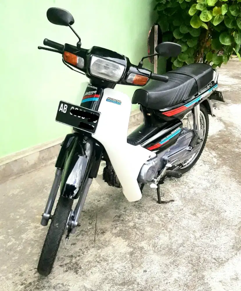 Honda astrea grand