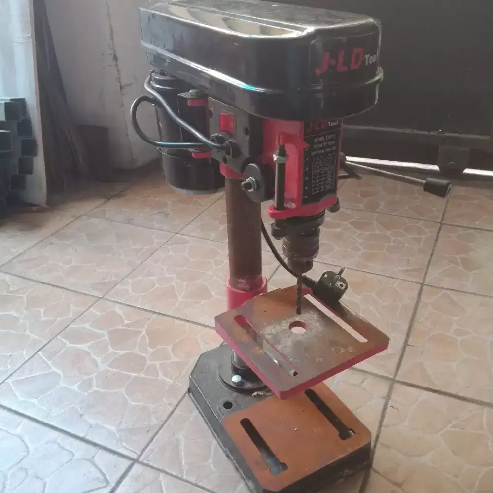 Mesin bor duduk 13 mili