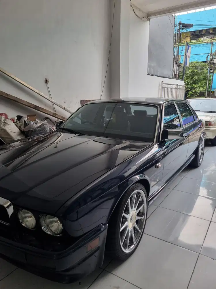 Jaguar Daimler 1987 Bensin