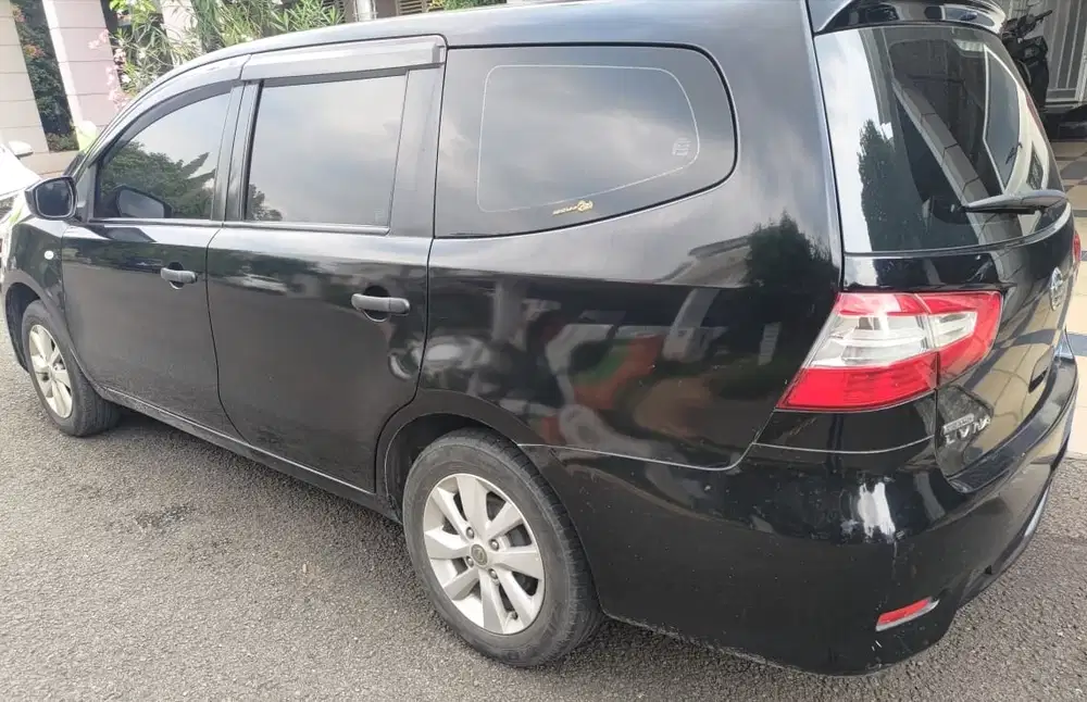 Nissan Grand livina 2014 Bensin