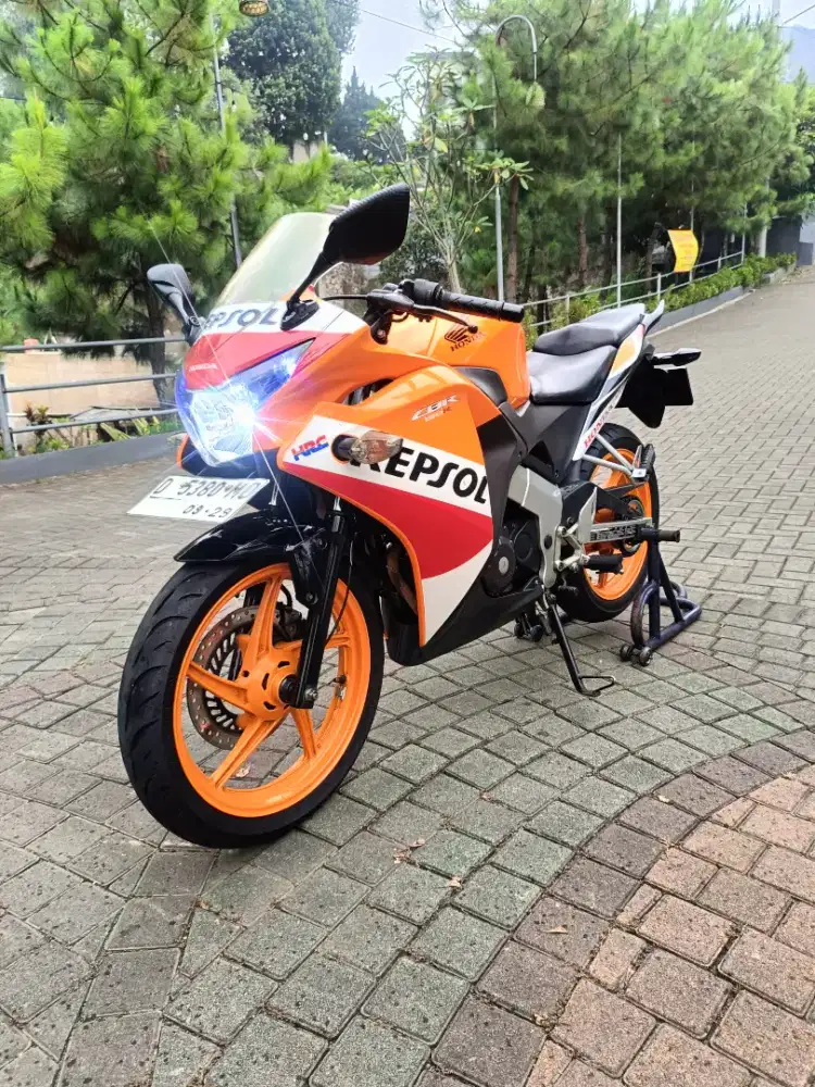 CBR 150 R CBU Repsol Orian Low KM Mulus Terawat