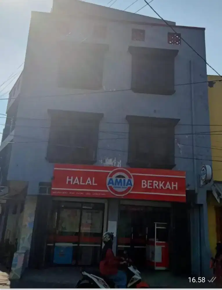 Di sewakan ruko akses jalan 2 jalur dan lebar