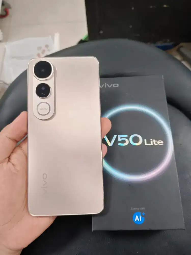 Vivo V50 lite 4G 8/256gb fullset second
