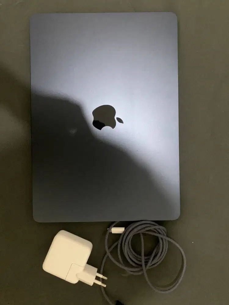 Macbook Air M3 16GB 512GB