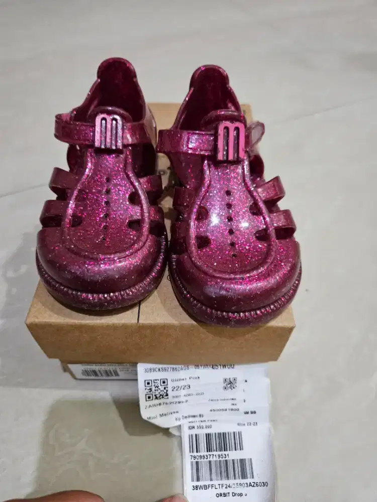 Preloved Mini Melissa Ukuran 22/23