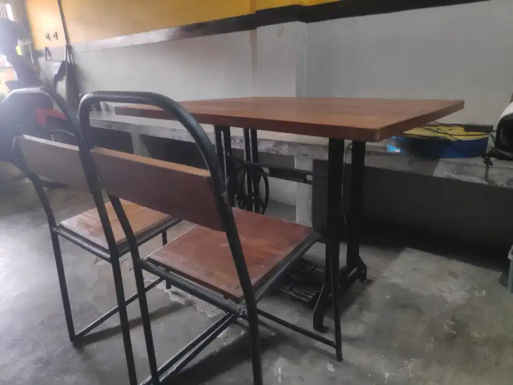 Jual Meja Makan Kaki Mesin Jahit