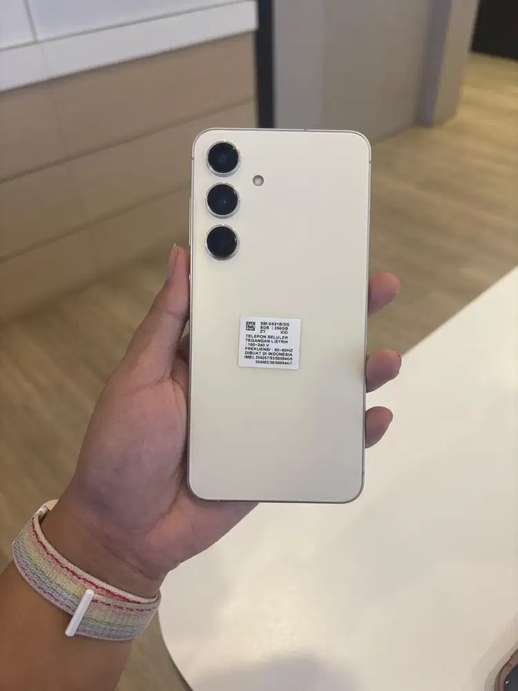 SAMSUNG S24 BASIC 256