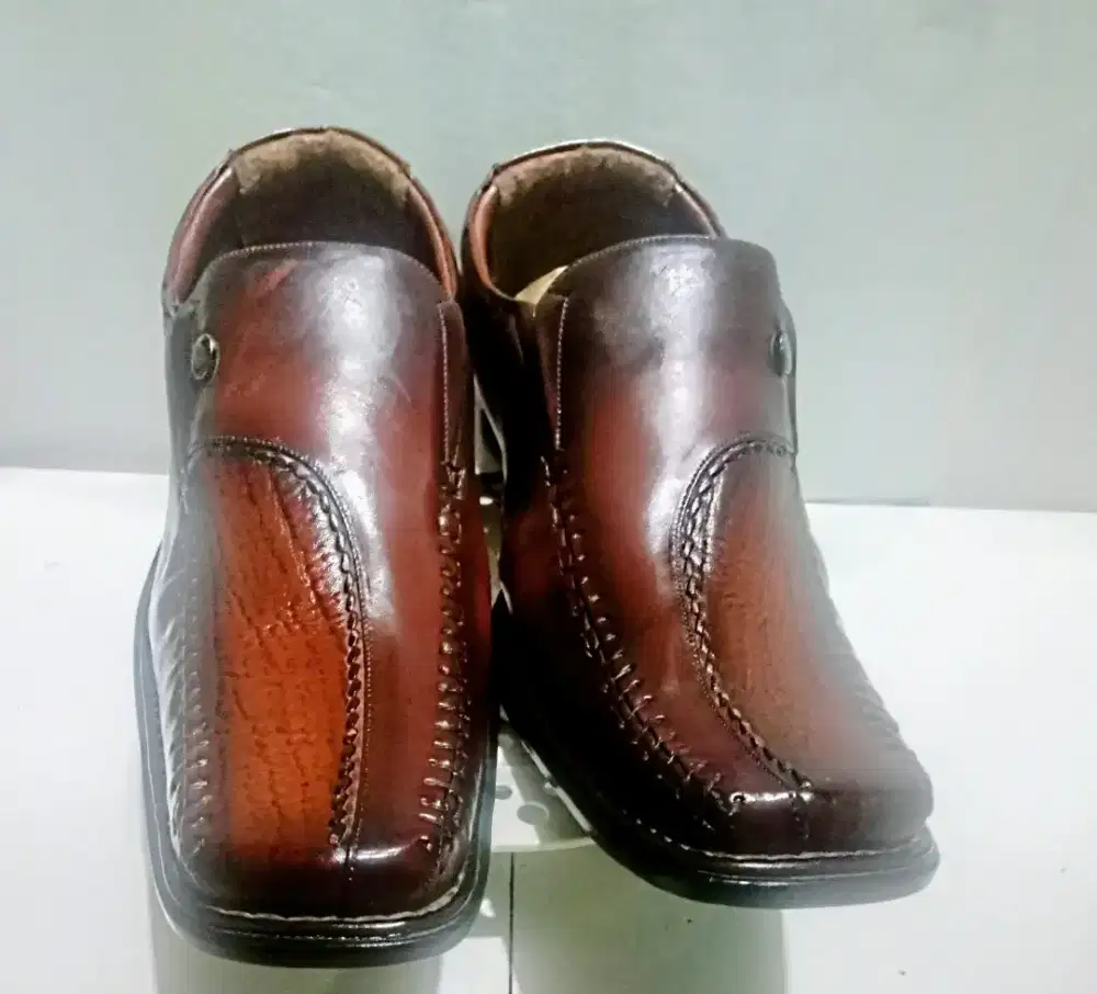 Versace - Sepatu Pria Kulit Import Original