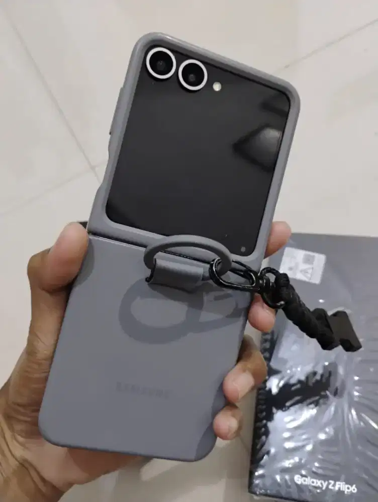 Samsung galaxy Flip 6 12/256