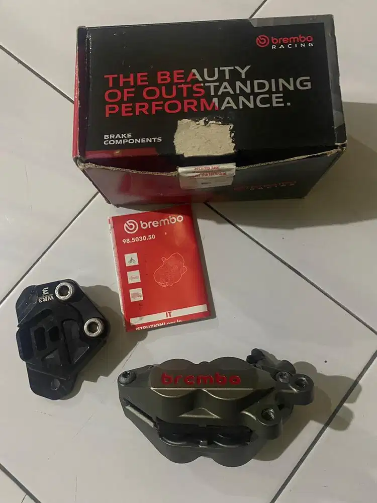 Kaliper Brembo dan Breket WR3 XMAX
