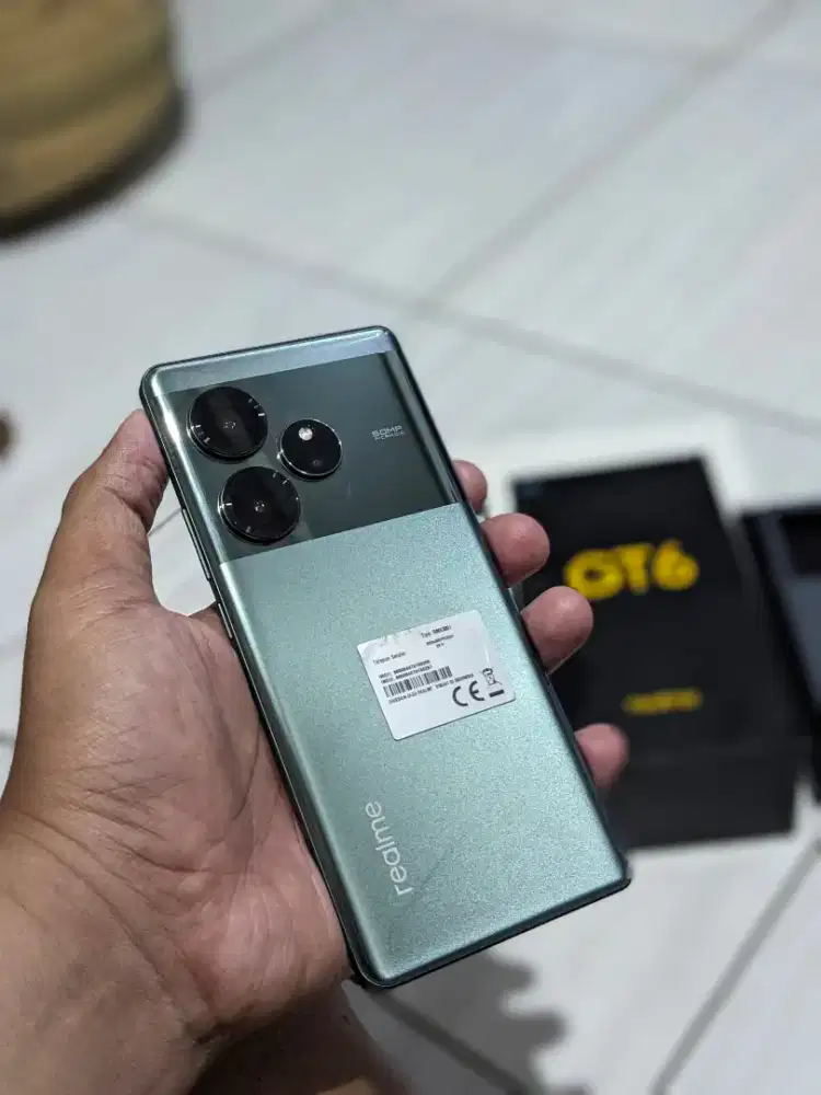 Realme GT6 12/256GB fullset