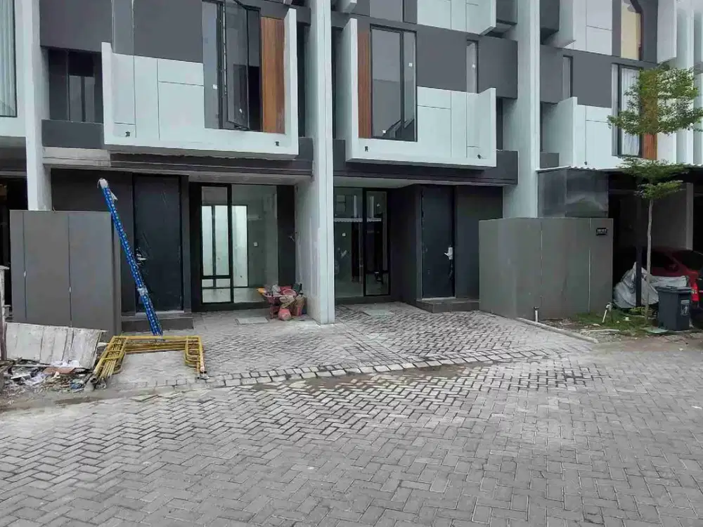 di jual rumah 2 lantai grand eastren sukolilo