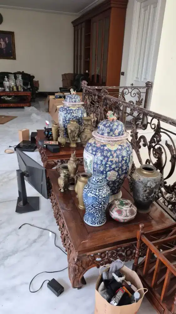 Barang antik aksen cina