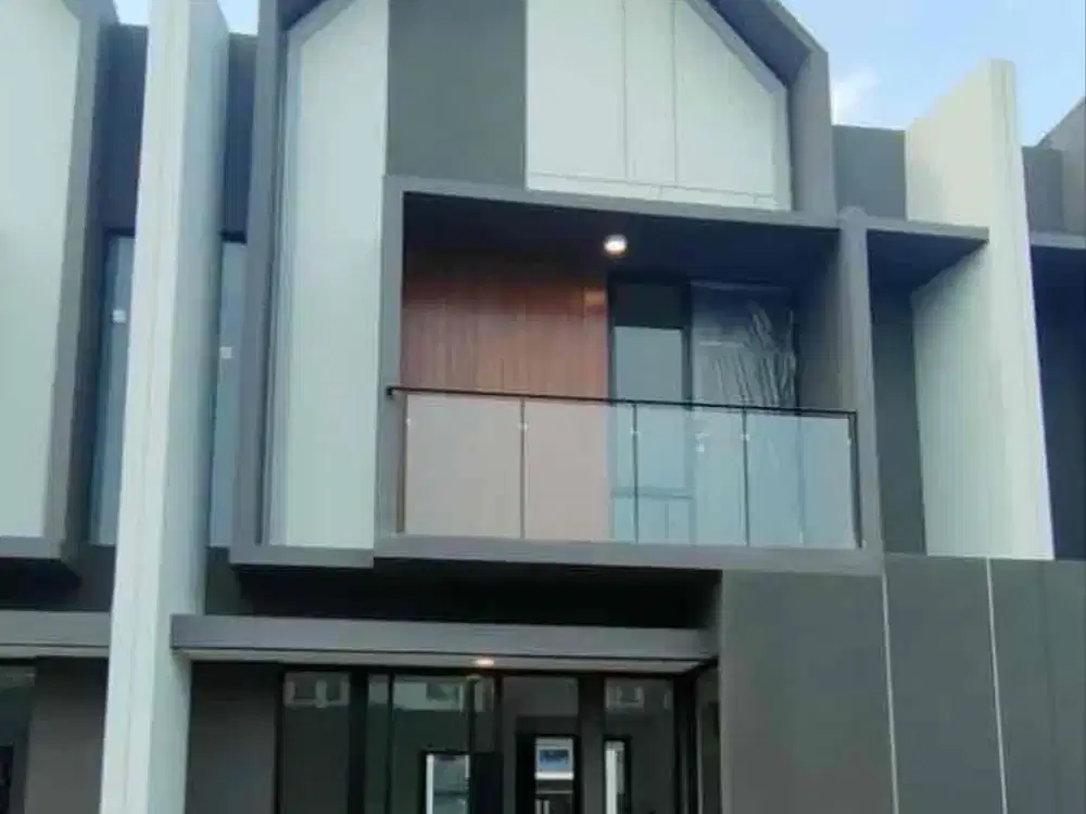 Disewakan Rumah 2 Lantai Grand Eastern - Sukolilo Dekat Pakuwon City