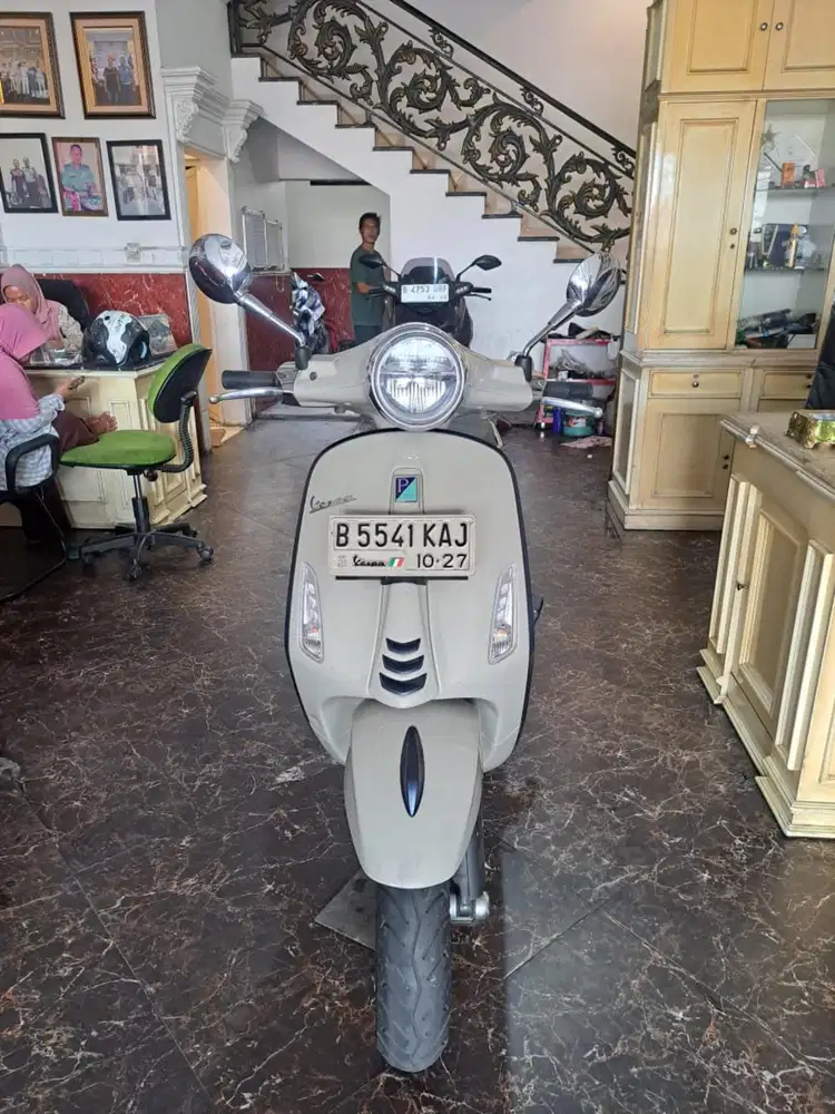 Wa mba ima Dp Promo Primavera S 150 abs 2022 . Warna favorit km low