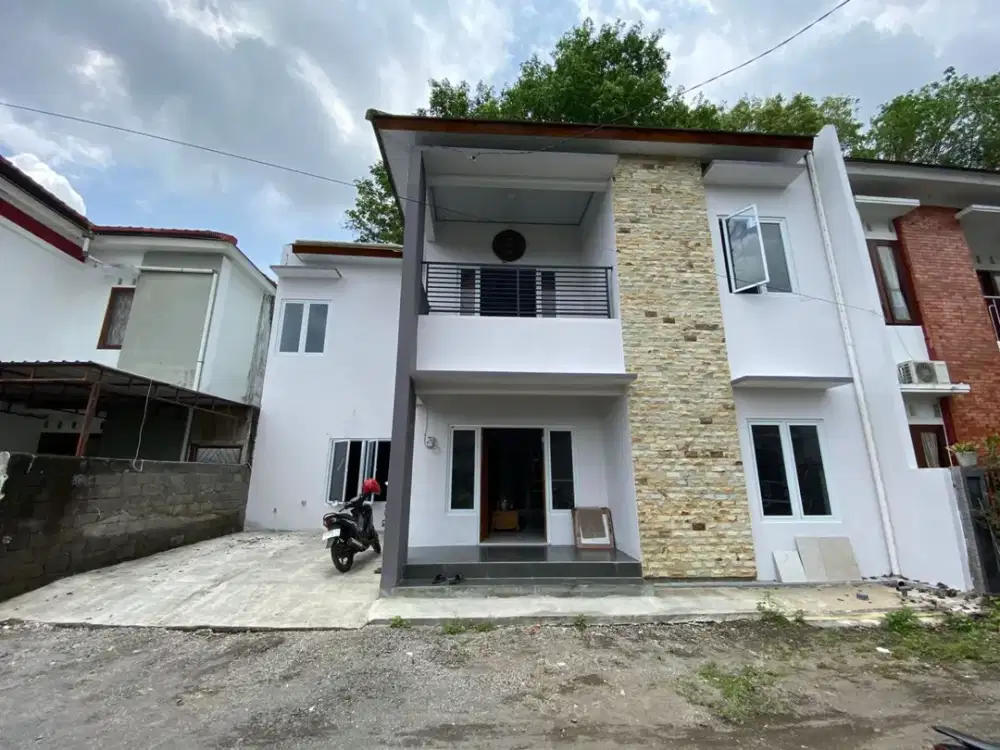 Rumah 2 Lantai di Kawasan Strategis Nyaman, Tenang, dan Siap Huni