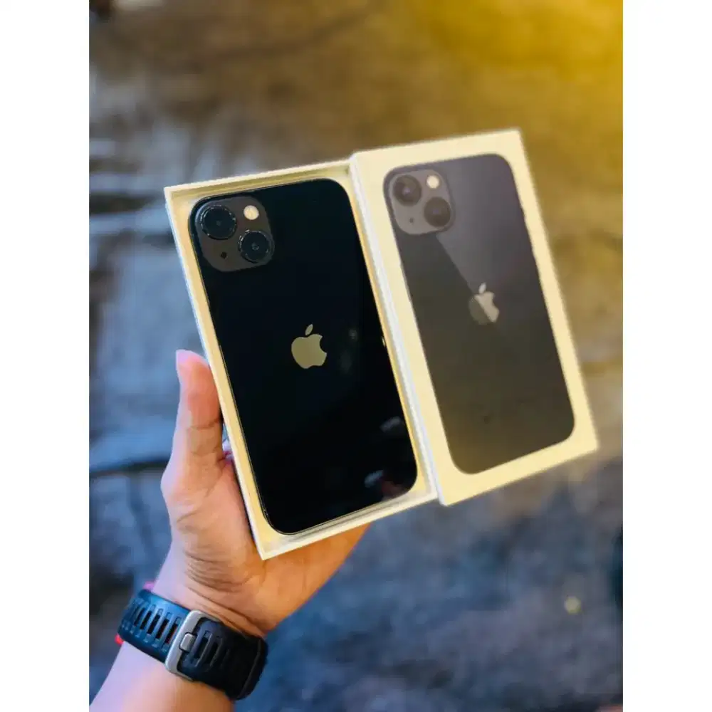 iPhone 13 128 Midnight Segel Box