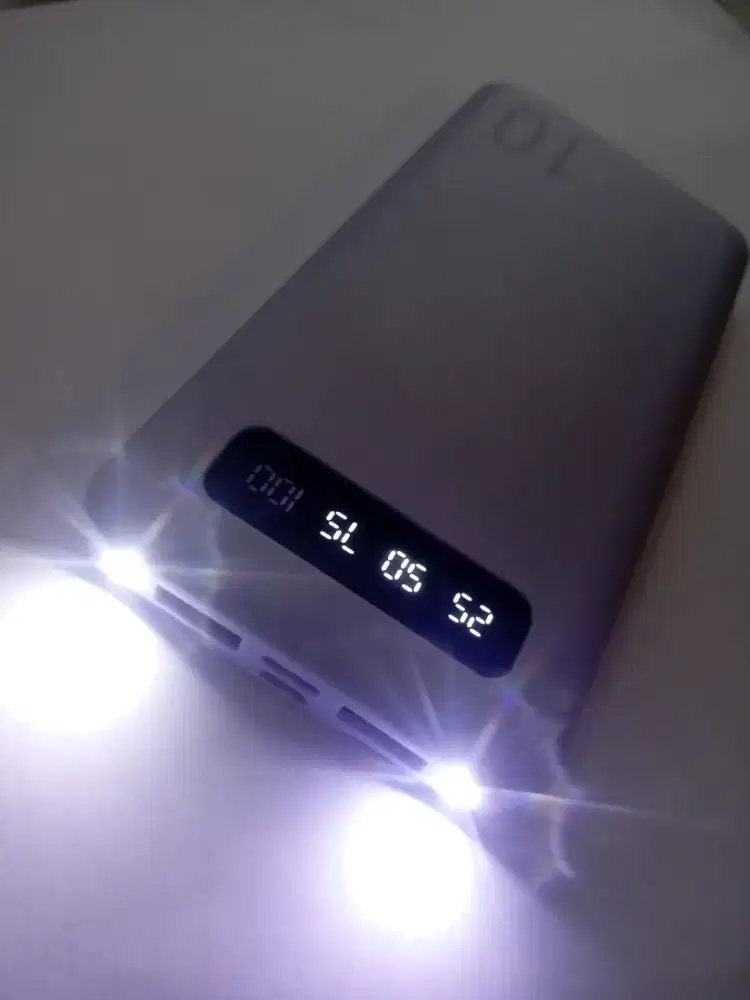 Power Bank Merk Kavee 1000Mah