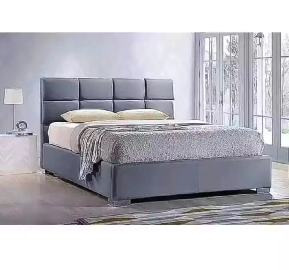 Divan 160x200 Bekas Kondisi Bagus + 2 Laci — Harga 1,5 Juta