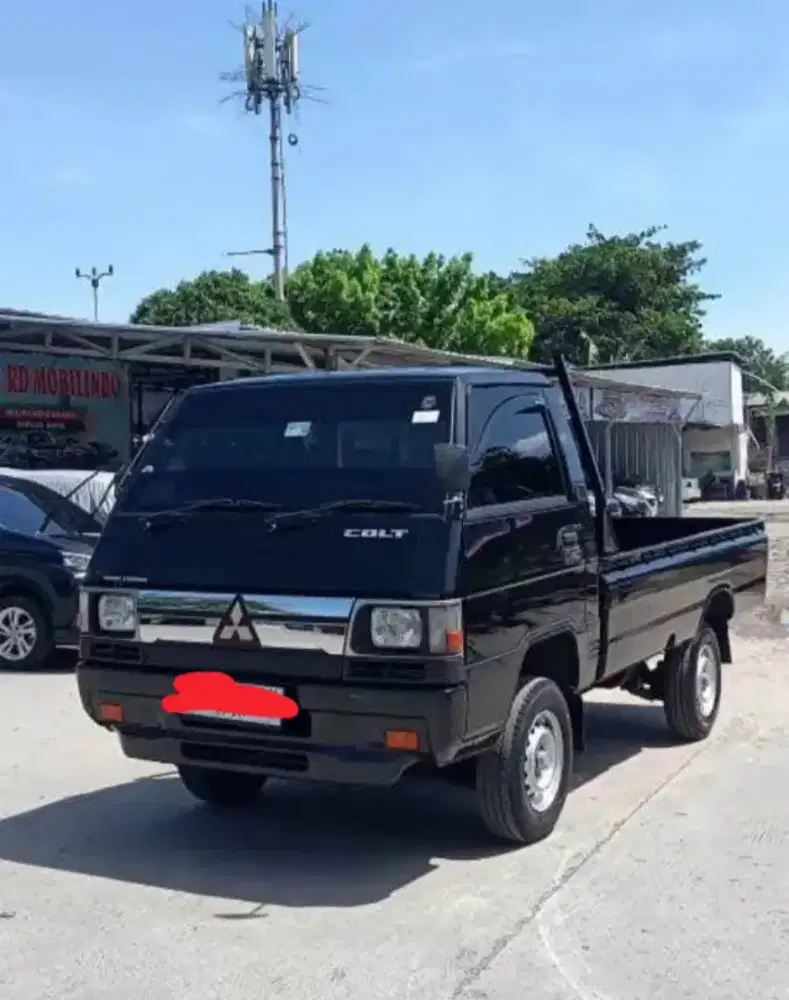 mitsubhisi L300 thn 2023