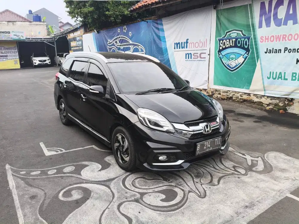 DP 3 JT HONDA MOBILIO RS 1.5 MATIC 2015