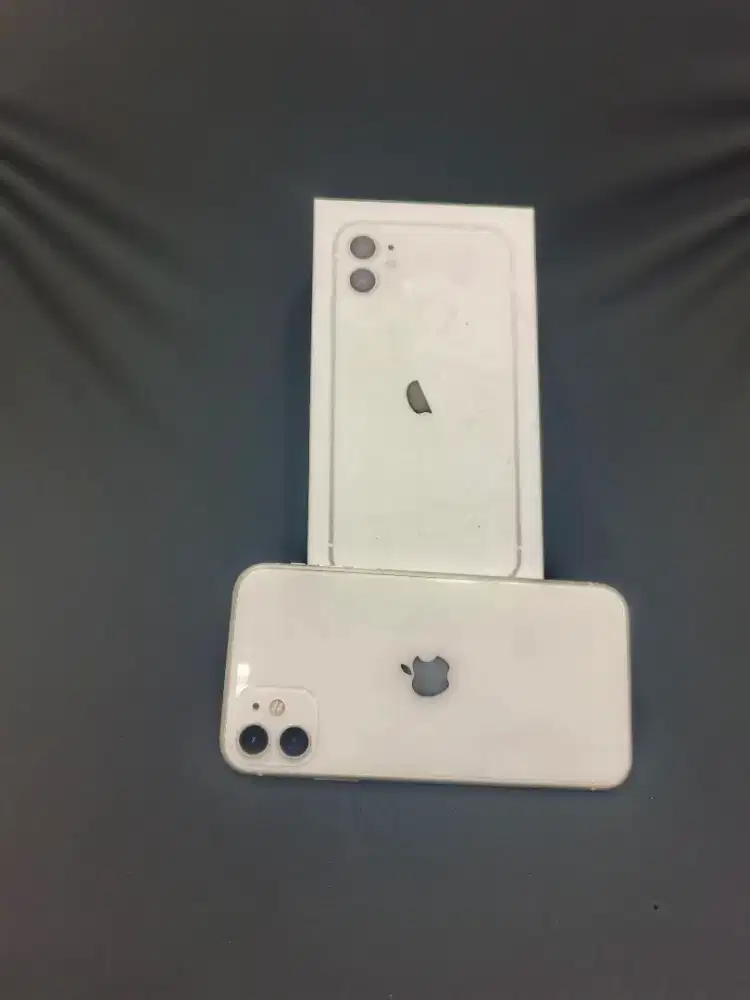 Dijual Ajah Ip 11 64gb..inter bisa semua kartu