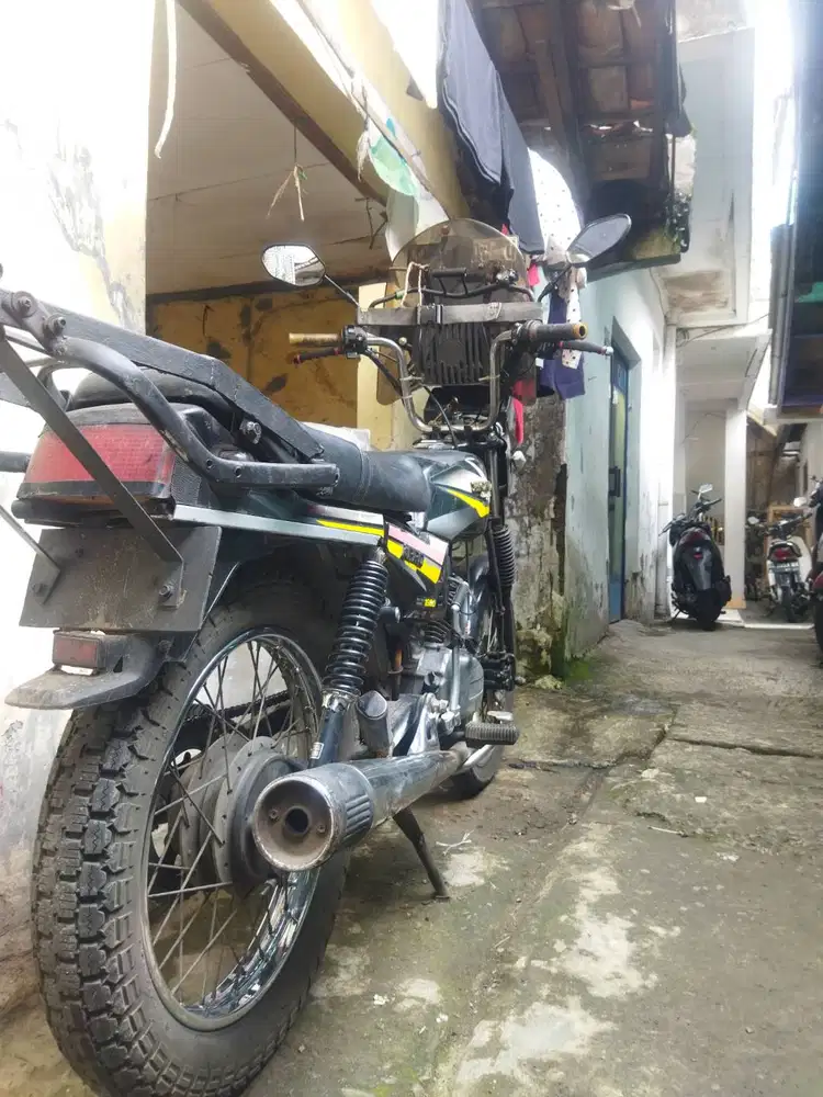 Honda GL pro Black engine
